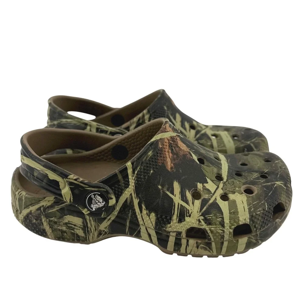 Crocs Classic Clog Kids J1 RealTree Advantage Max-4 Camo Green Brown Shoes
